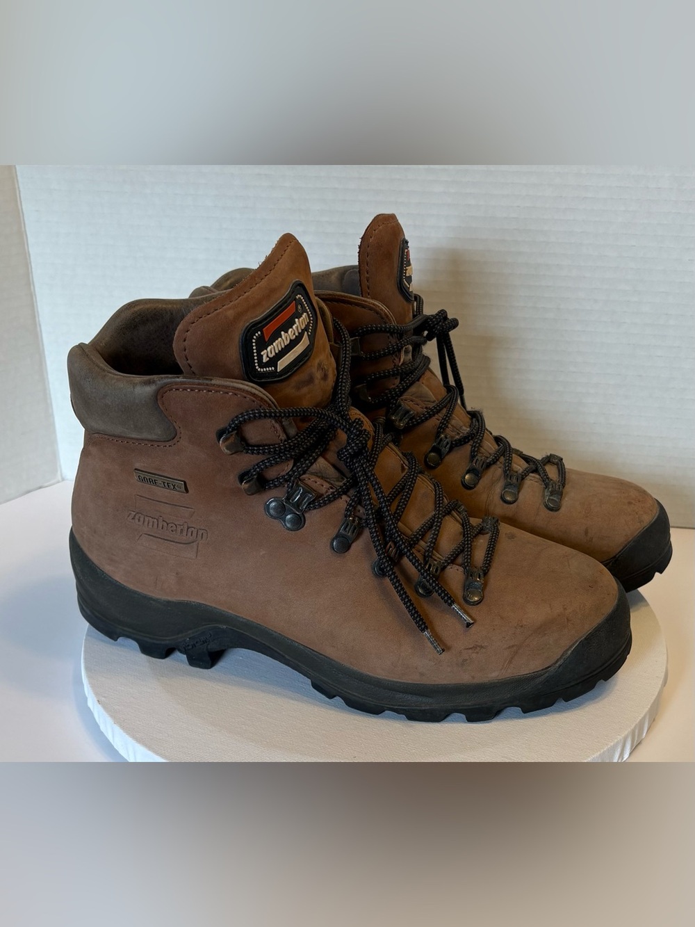 ZAMBERLAN LEATHER GORE-TEX HIKING BOOTS - SIZE M7.5/W8.5